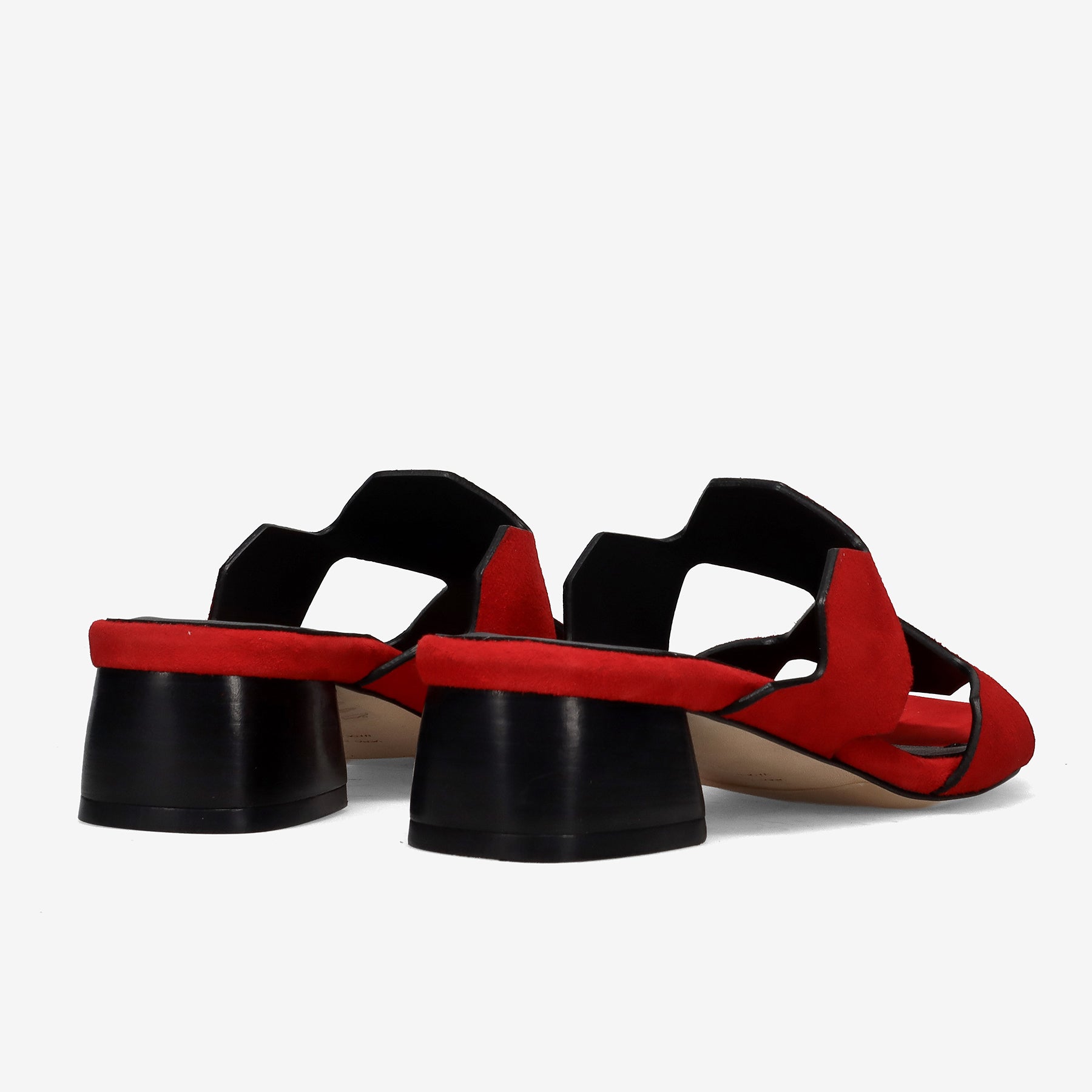 PE26---claudia peruzzini---KA2605ROSSO_2_P