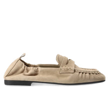 Mocasines para mujer Copenhagen en suave ante fruncido beige