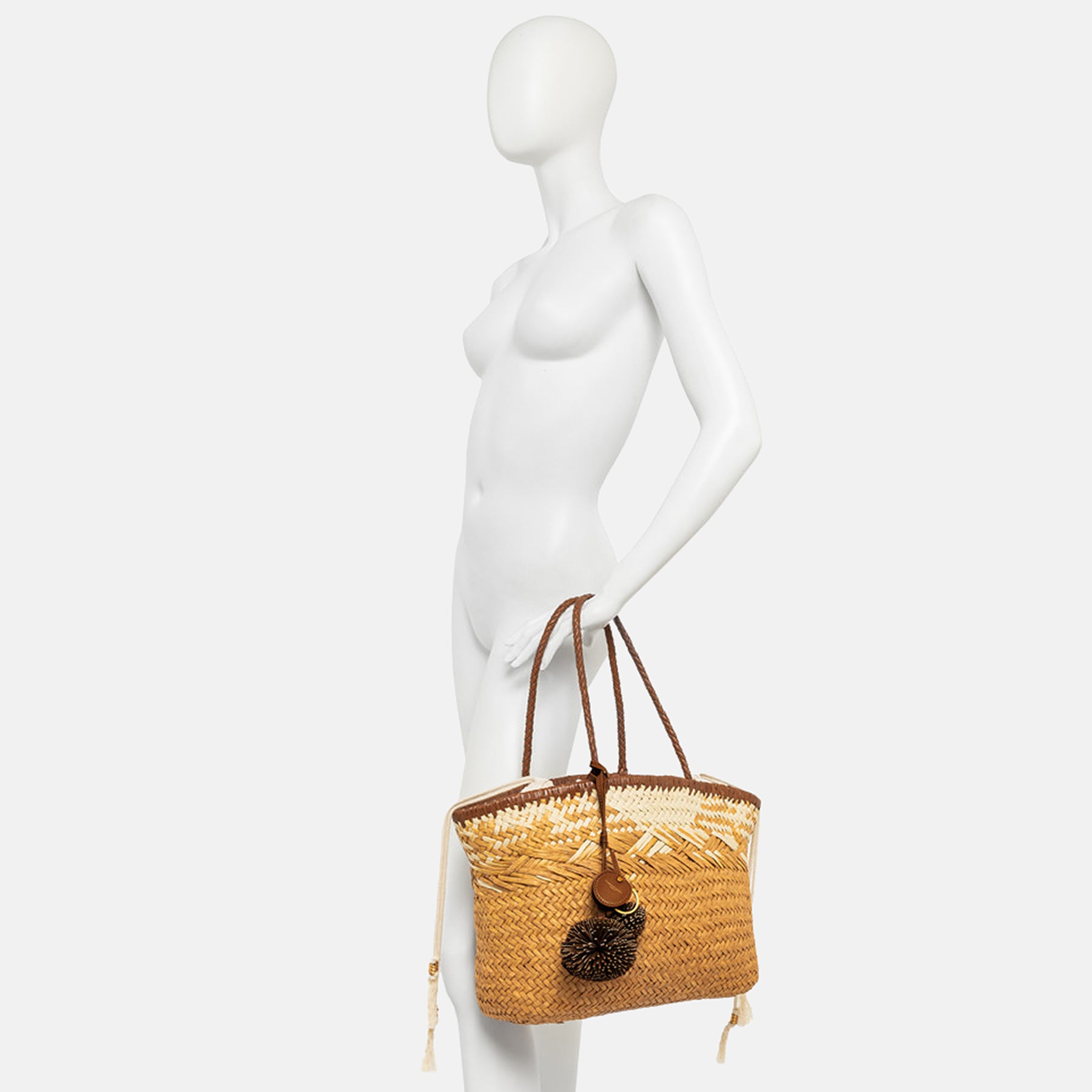 PE26---gianni chiarini---11312 COMM STRAWINT064_6_P