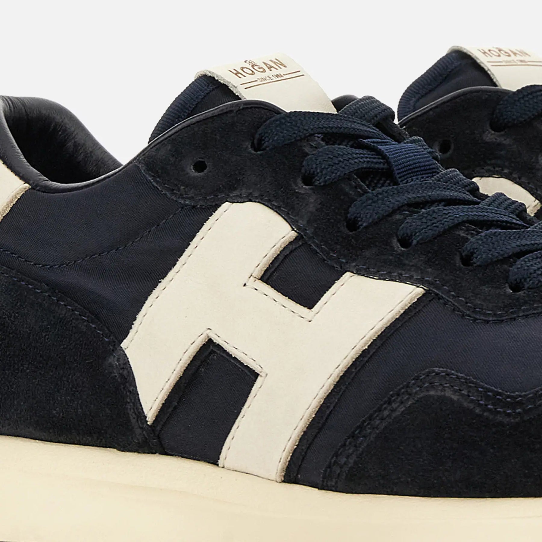 PE26---hogan---HXM6010FZ40V5U419M_6_P