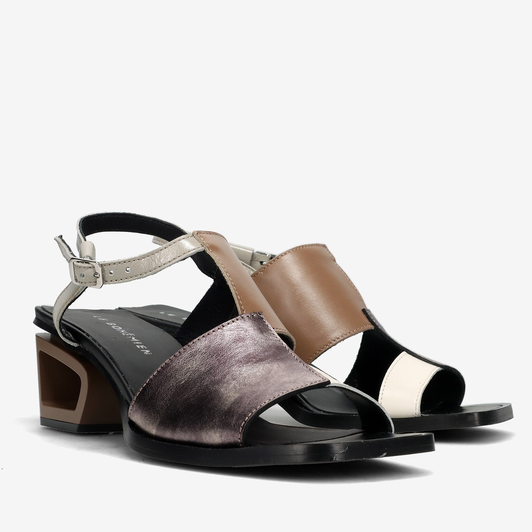 PE26---le bohemien---TF5001-FIRST-0794_1_P