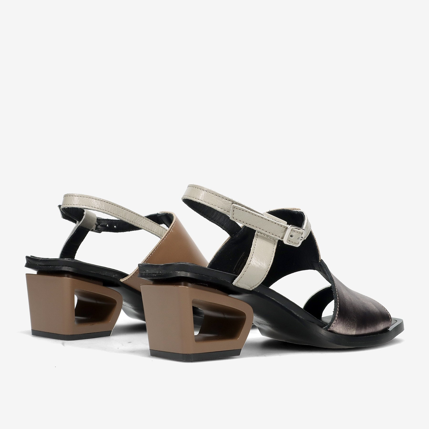 PE26---le bohemien---TF5001-FIRST-0794_4_P