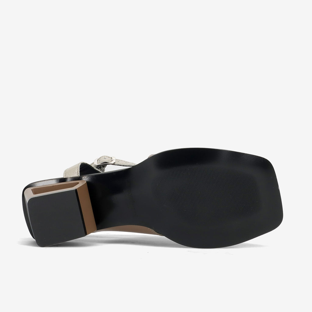 PE26---le bohemien---TF5001-FIRST-0794_5_P