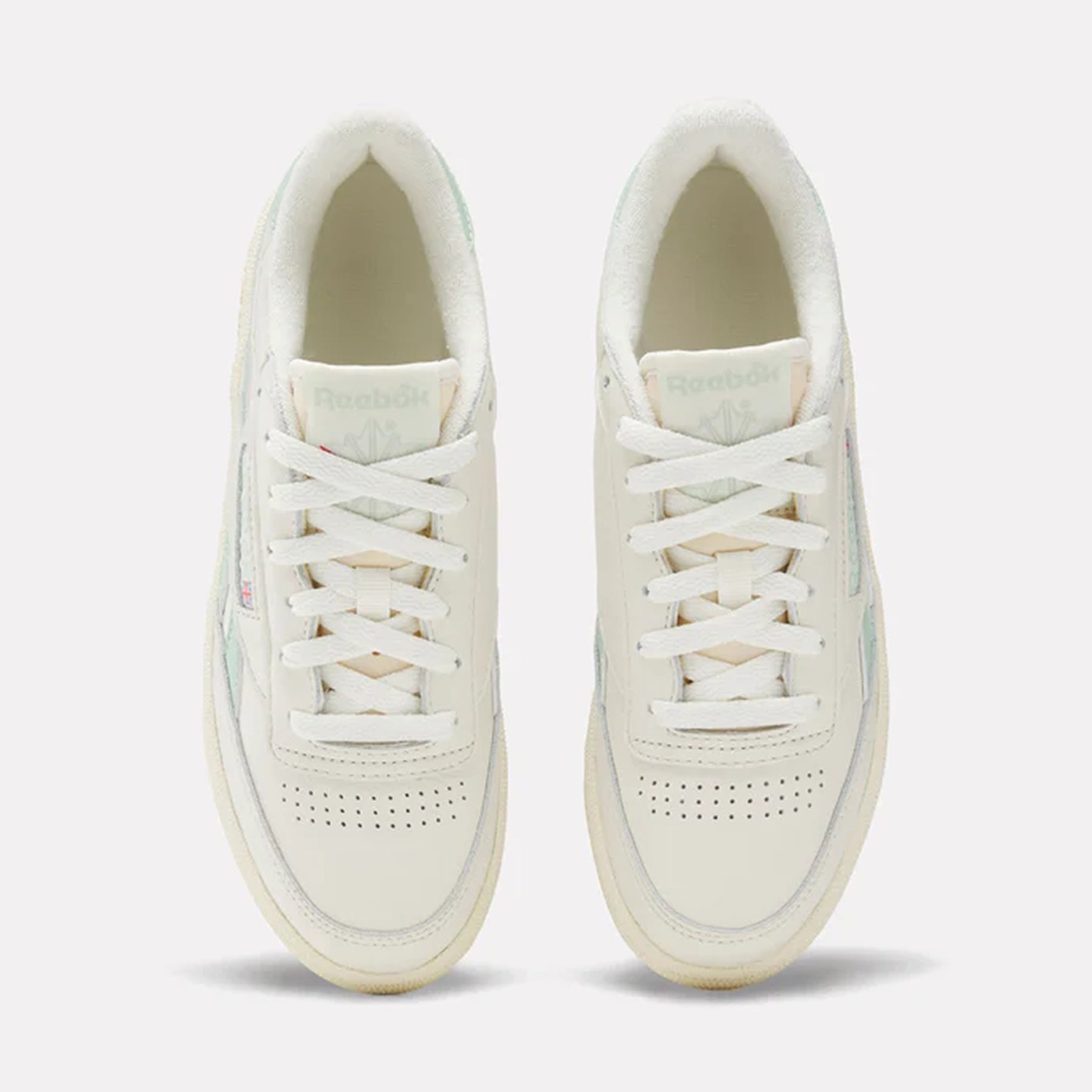 PE26---reebok---CLUB C REVENGE VINTAGE W957_4_P