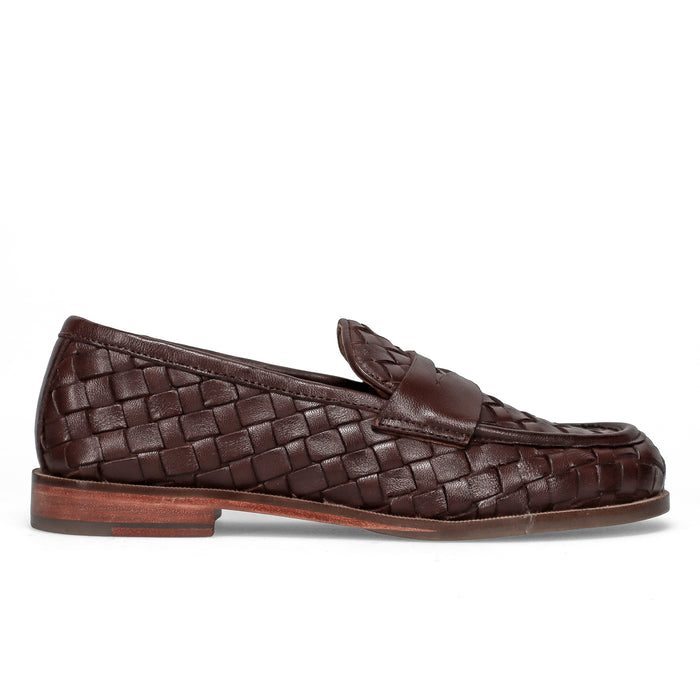 PE26---taj---TK101INTR DK BROWN